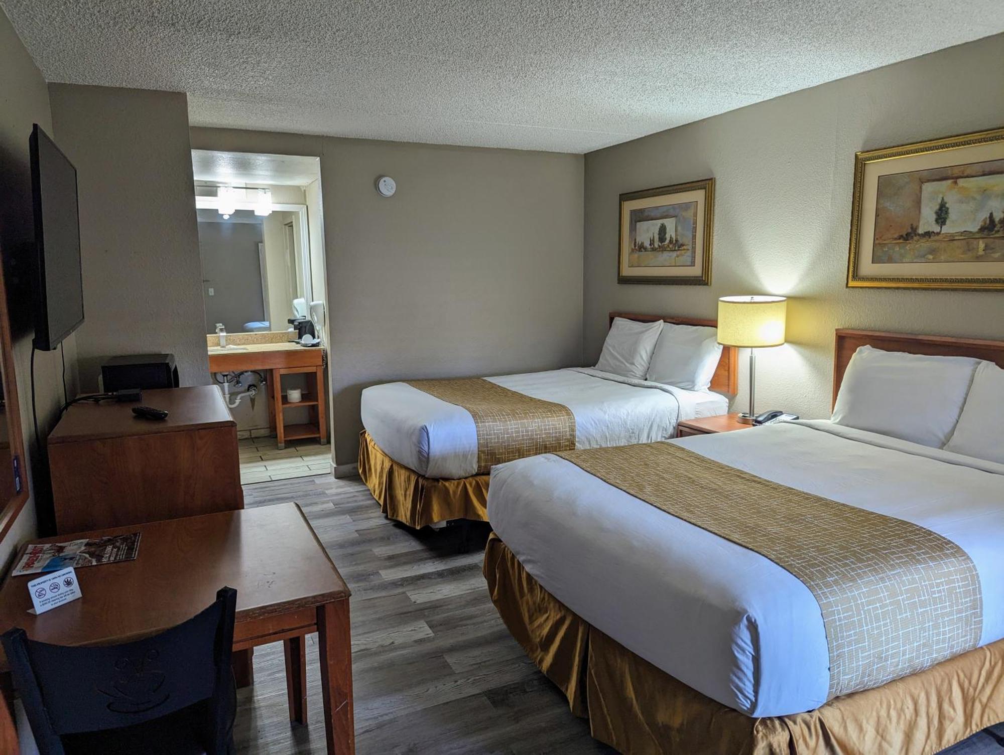 Travelodge By Wyndham Pueblo Zewnętrze zdjęcie