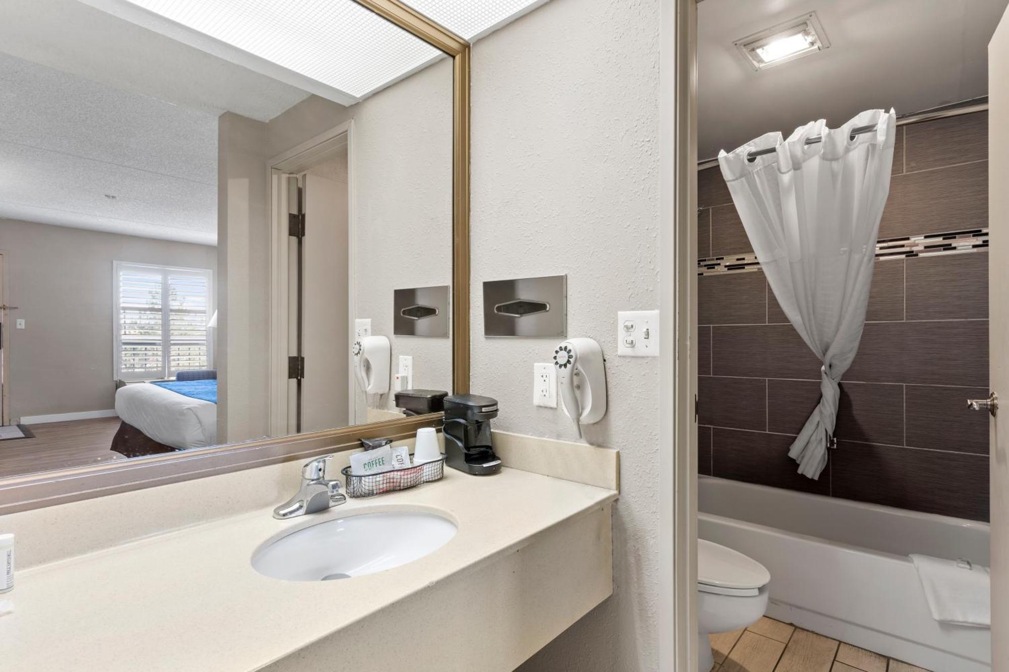 Travelodge By Wyndham Pueblo Zewnętrze zdjęcie